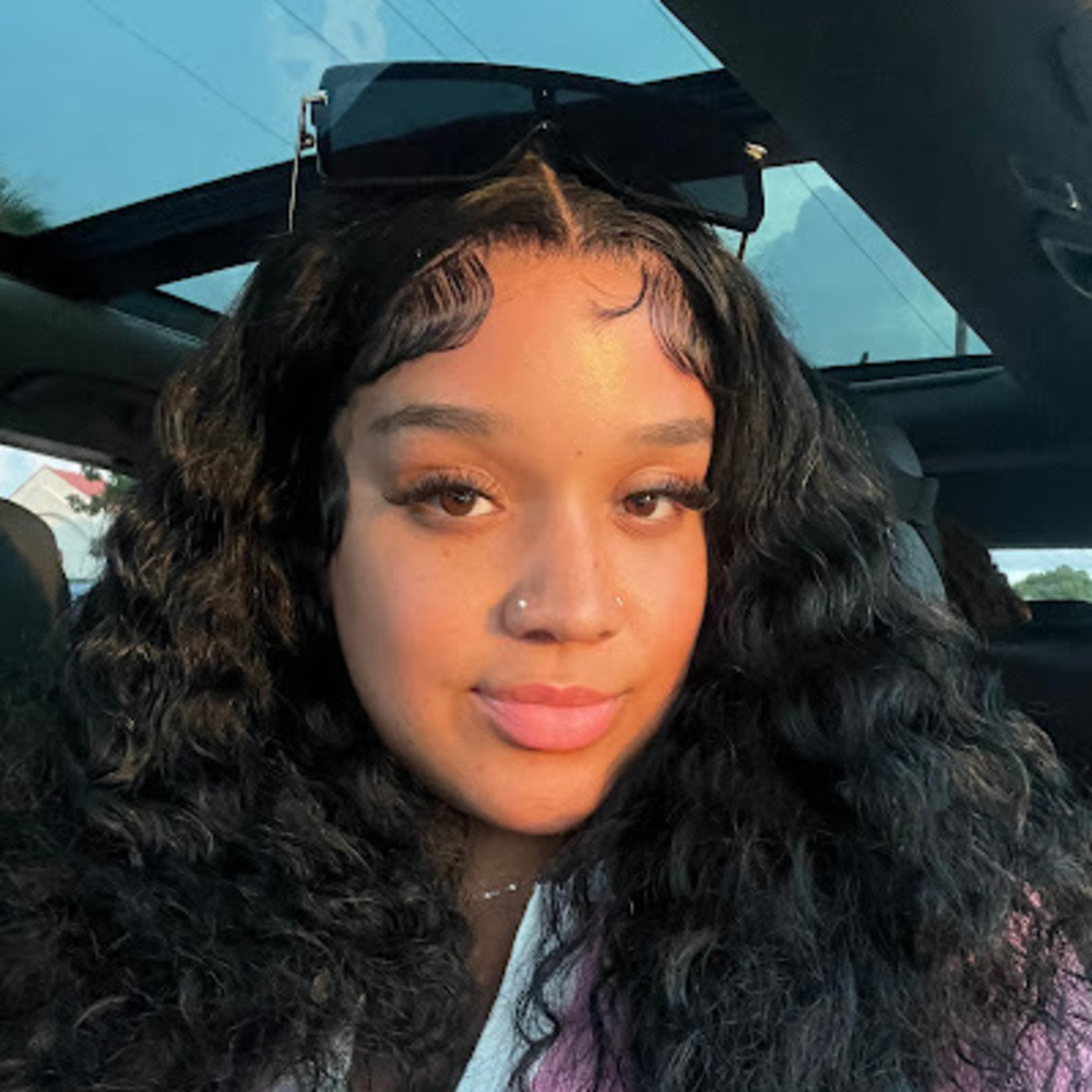 Meet your Posher, Imani